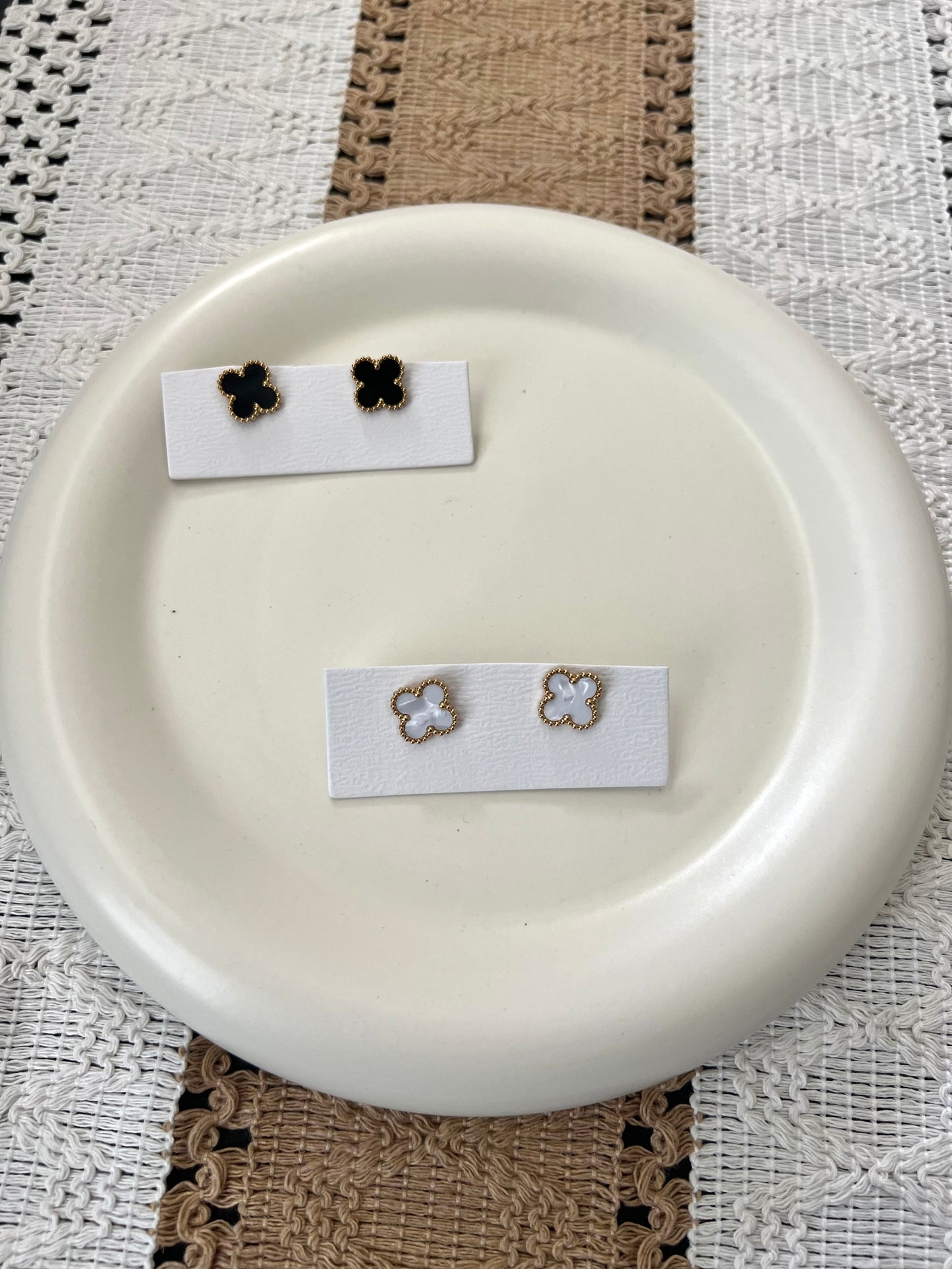 Clover Stud Earrings (White)