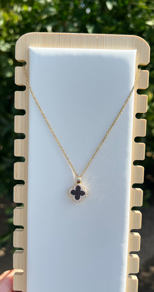 Clover Necklace (Gold)