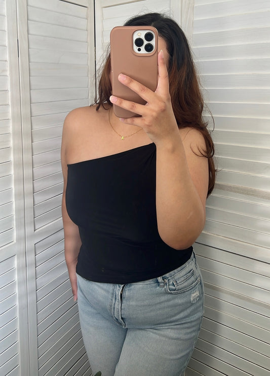 One-Shoulder Knotted Asymmetrical Top