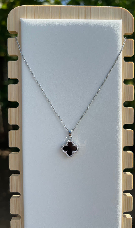 Clover Necklace (Silver)